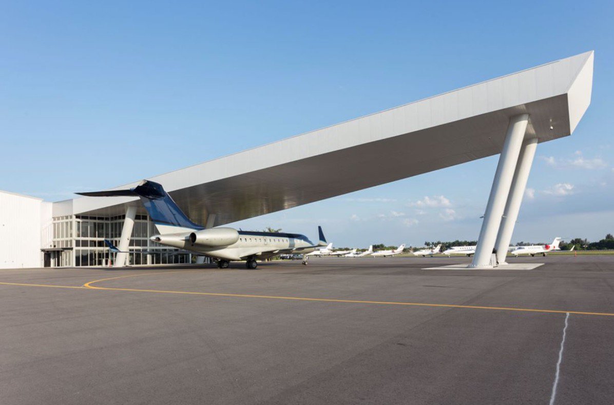 turnberryocean's tweet image. Flying high this holiday weekend. #flyfamously