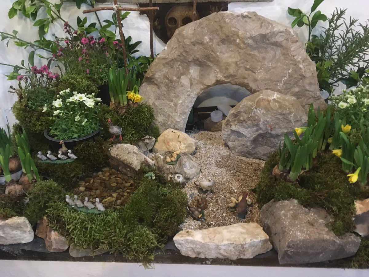 Beautiful Easter garden at wonderfully welcoming St George, Tombland, Norwich. #churchadaychallenge
