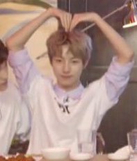 sonarcess's tweet image. #Neo_bald_technology 
So I want to ask my lovabel cityzens to let NCT know dat you all love them. Siriously, they DESERVE our love n support n care like nobody. Hope u got me, my peaches. Good night, my sweet patties (´｡• ω •｡`) ♡