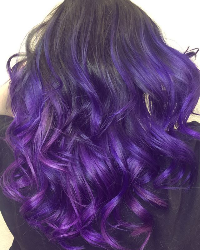 hottoolsprouk's tweet photo. Wow the power of purple! An incredible #hotlooks look by Cassidy Leblanc (Insta: @_holysnip_) curled to perfection with the Hot Tools 24k CurlBar!
#hottoolsproeu #hottools #24k #goldcurlingirons #limitlesslooks #curlcrush #curls #hairinspo https://t.co/SxVe0Z5Baz