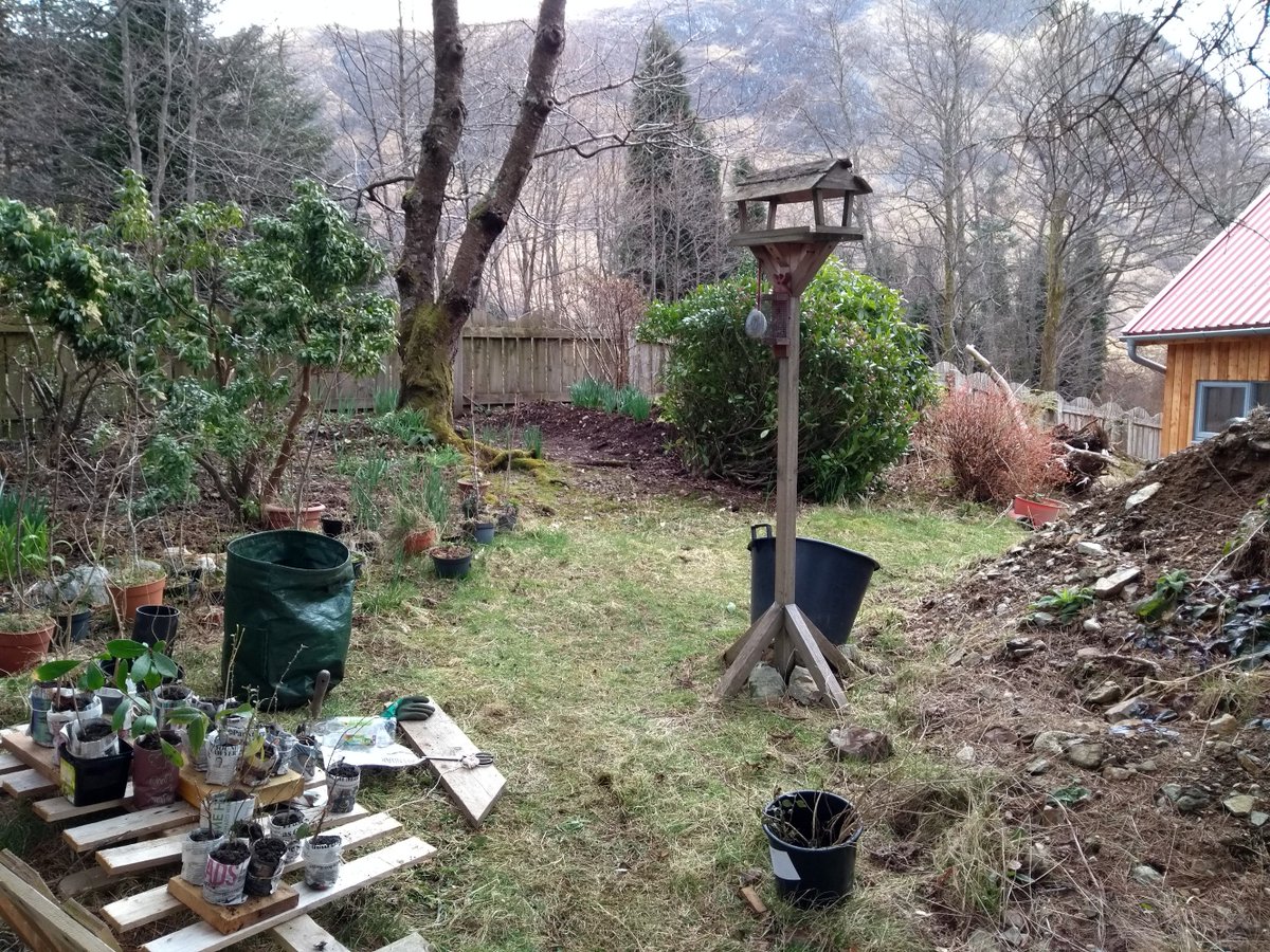 jaynestephen3's tweet photo. Making my hands dirty. https://t.co/T0JcPUg8W2