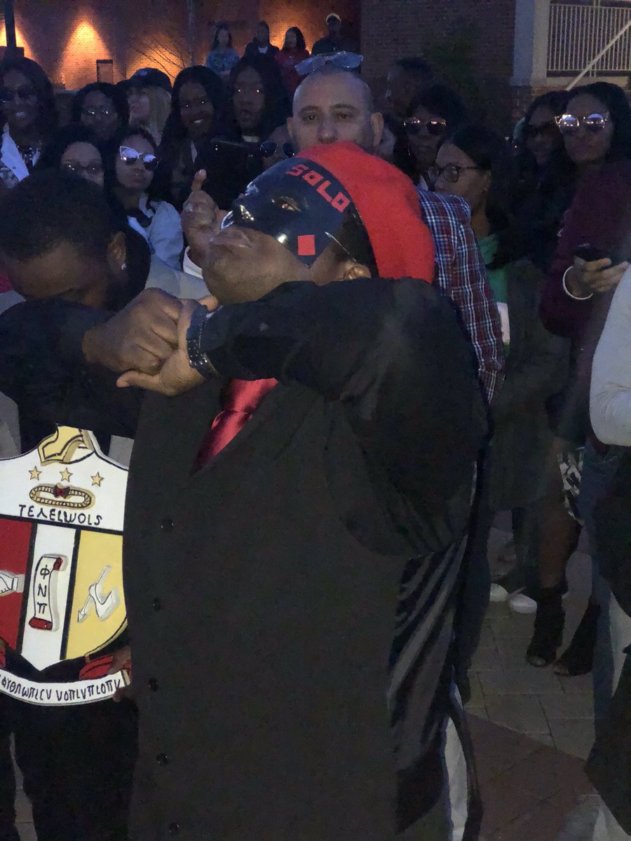 Marc_NBS's tweet photo. We done freed the solo 🗣 so proud of my neo words can’t even explain. Ya set forth a goal and didn’t let ANYTHING stop you from achieving it! Ya definitely didn’t start by yourself but ya damn sure finished by yourself 🤷🏽♂️ Now the REAL work begins!!! #SoloAce #Rokk #Tail https://t.co/Dmpb3AKlmI