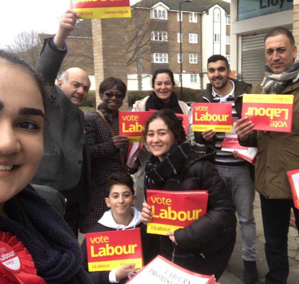 KarakusSaray's tweet photo. Great team 🌹Ponders End Ward🌹
#positivelylabour #enfieldlabour #edmontonlabour #labourparty #thelabourparty #aneffectivevoiceforenfield #labourdoorstep #southgatelabour https://t.co/Y0NoVHArFJ