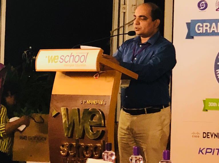 welingkarinst's tweet photo. Dr Amit Dutta shares his thoughts about the 2-Day #SmartIndiaHackathon2018.
#digitalwe #weschool
@HRDMinistry @AICTE_INDIA @SIH2018
#MHRD #AICTE #InnovativeIndia #SIH2018 https://t.co/zmWAfmghwg