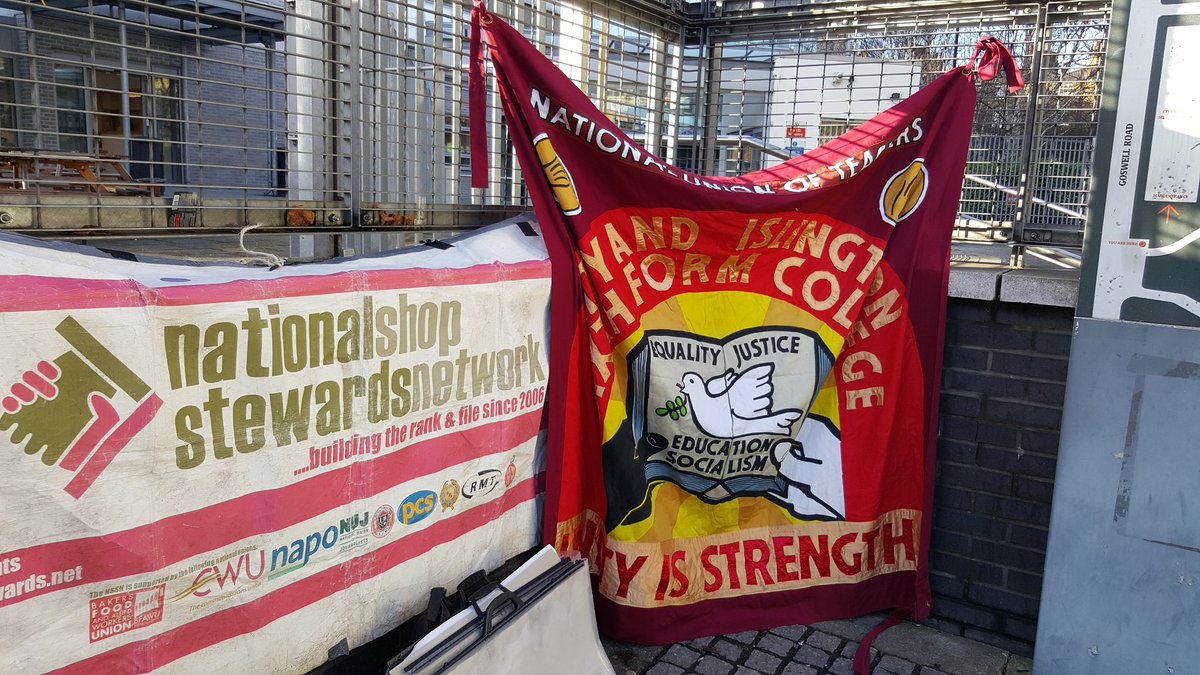NSSN_AntiCuts's tweet photo. #NSSN sends #solidarity greetings to delegates at #NUT18 #NUT2018 @NEUnion https://t.co/QWYUKmy1Xw