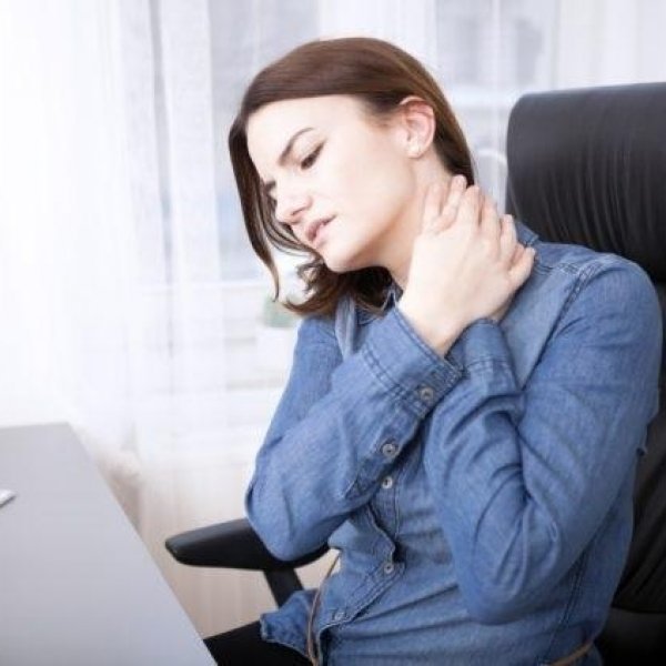 vikatan's tweet image. Indians spend max earnings for medical expenses...Caution for Lifestyle Diseases! 

bit.ly/2pUORDF