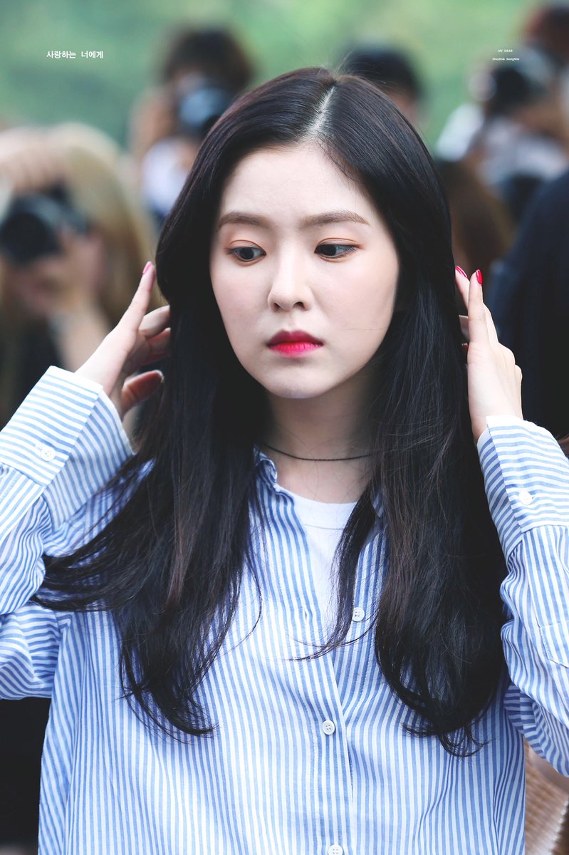 mydear922's tweet photo. 언니 너무 예쁘다ㅜㅜㅜ. 
이런 미모 실화냐??💜 #아이린 #IRENE https://t.co/hDeFKKX35A
