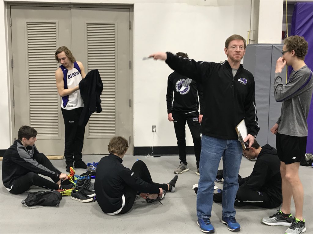 Pre 4x800 instructions! Mankato Indoor Showcase!