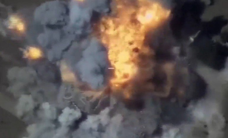 ClickUa's tweet image. МОЛНИЯ: Упал самолет, есть погибшие dlvr.it/QN0YvP