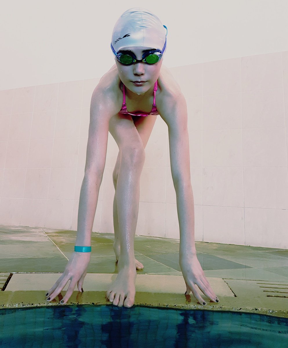 Getting race ready with <a href="/simplyswimuk/">Simply Swim</a> <a href="/VorgeeUK/">Vorgee UK</a> #goggles #swim #Training RT