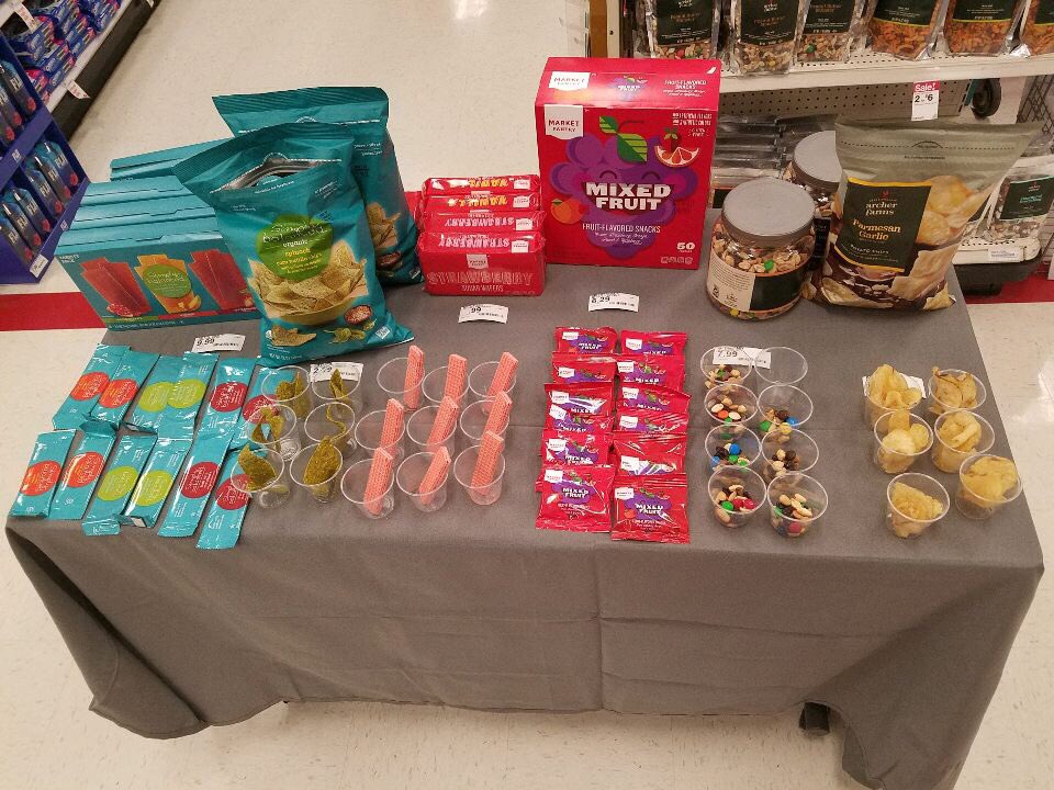 sheila_manns's tweet photo. 1460 is ready to drive additional sales in grocery this Easter weekend!!! #Sampling #MarketPantry #SimplyBalanced #ArcherFarms @JonByars @MelJuergens @JuanitaRich2344 @heartuvGOLDE https://t.co/85QSPRJP3j