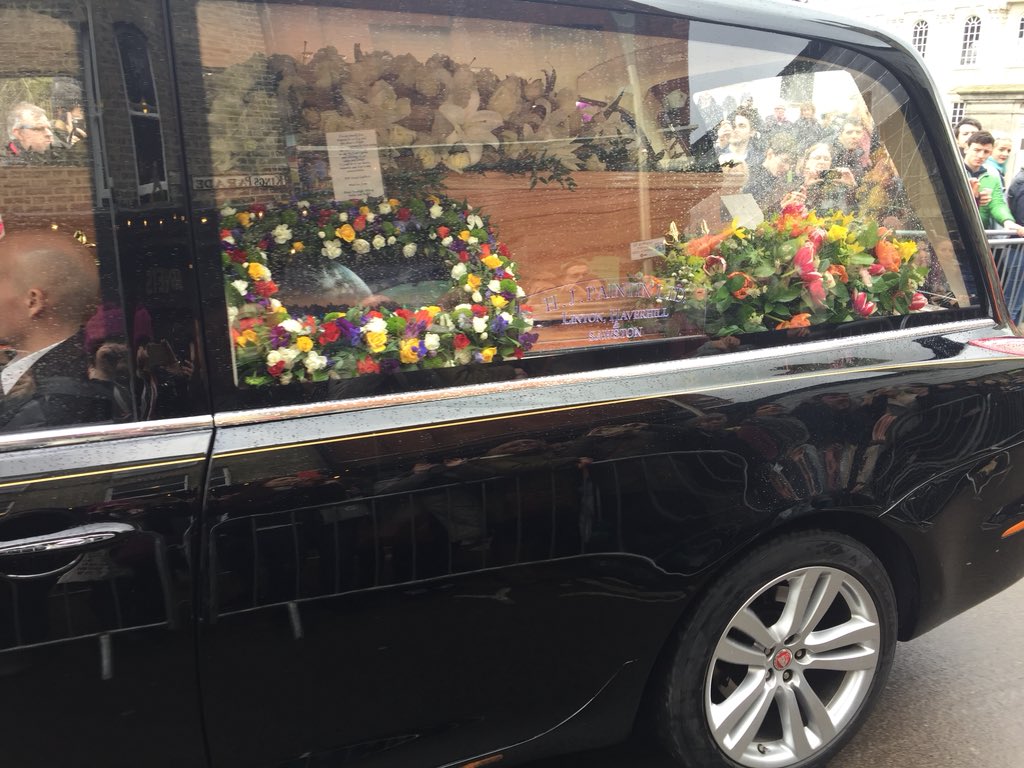 Samamba11's tweet image. RIP Stephen Hawking you have been an amazing inspiration to us all @Lydiamjsmith @StephenHawking9 @Cambridge_Uni