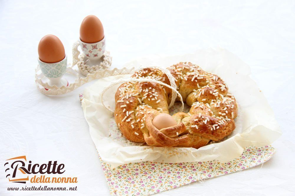 Nonna oggi ti porta in Puglia, e ti fa assaggiare l'immancabile corrucolo #pasqua #ricetteregionali ift.tt/2IiTP4A