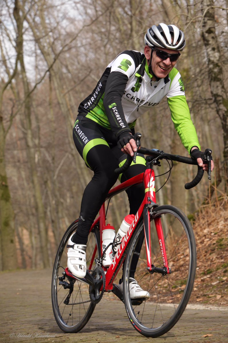 De foto’s van de bergtoer staan online oypo.nl/kousie <a href="/versnellertje/">Versnellertje</a> #mijntoertocht #oypo