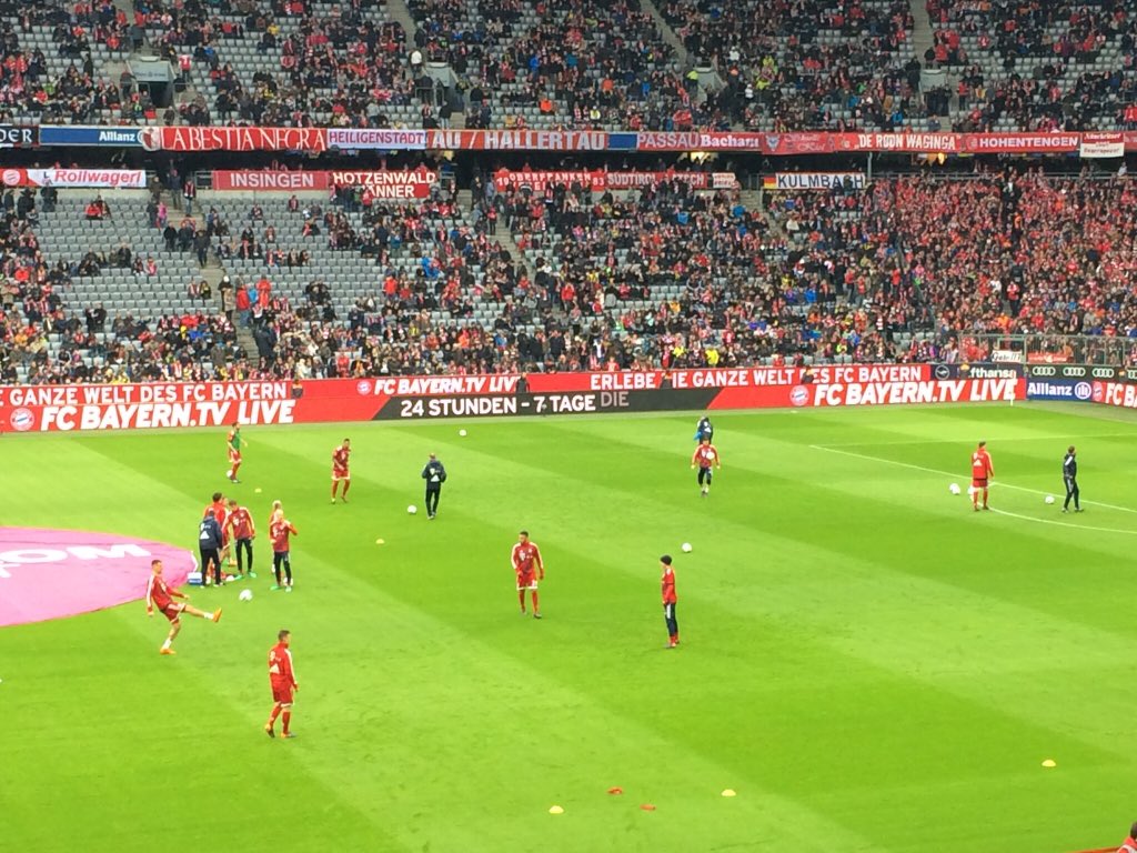 endres_edgar's tweet photo. Meisterschaftsparty vertagt. Trotzdem dürften die Bayern wie immer gegen den BVB topmotiviert sein. Die Aufstellung macht’s deutlich. #FCBBVB #FCB#BVB https://t.co/NS6chvKJ5n