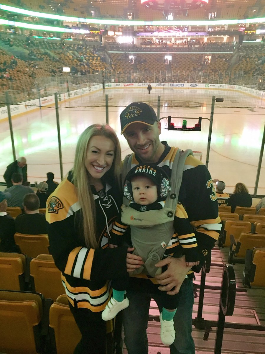 DanielleRuban's tweet photo. We’re back at TD Gardens for Bruins vs. Panthers for Jayden’s Second game of the season! @NHLBruins #gobruinsgo #lilbruin #nhlbruins https://t.co/OQ4ng6d0jD