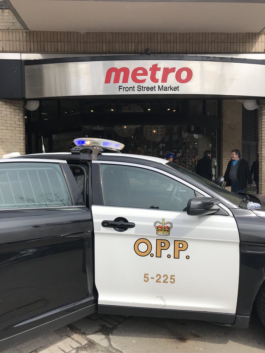 Our #friends @TPSAux51Div are out at Metro, 80 Front St East, with @OPP_CR for their #cramacruiser! They are here until 3pm. In support of Church in the City #community #fooddrive