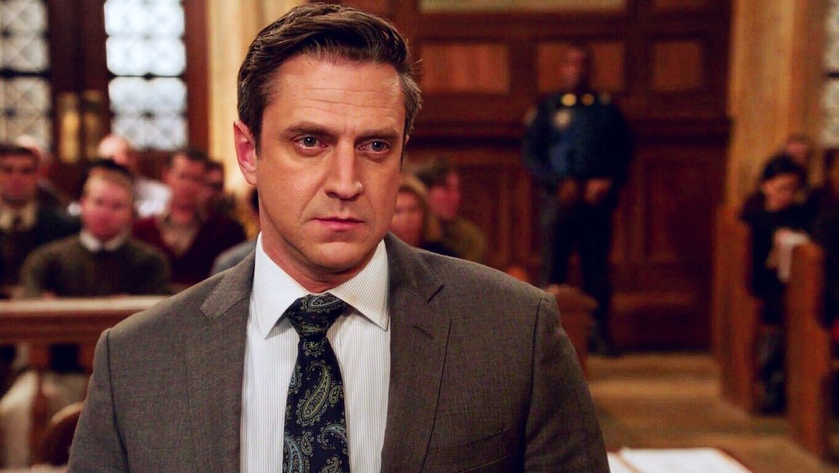 CloudNmber_9's tweet photo. @nbcsvu The only King of the Courtroom🏛👑 #SVU https://t.co/fNcMUtEPVV