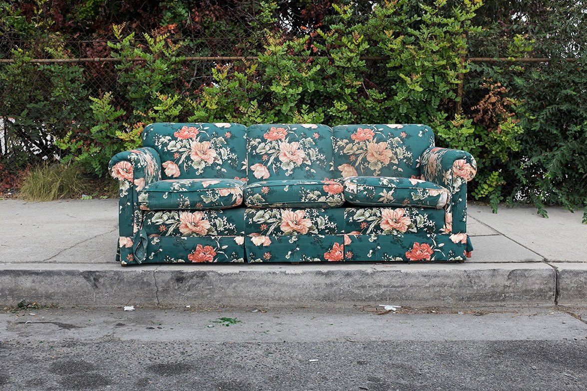 Soulful_Cities_'s tweet photo. Oddly captivating photos show furniture left on the sidewalks of #LA 
https://t.co/kniKOKuRBH https://t.co/FO4Z0HkhGR