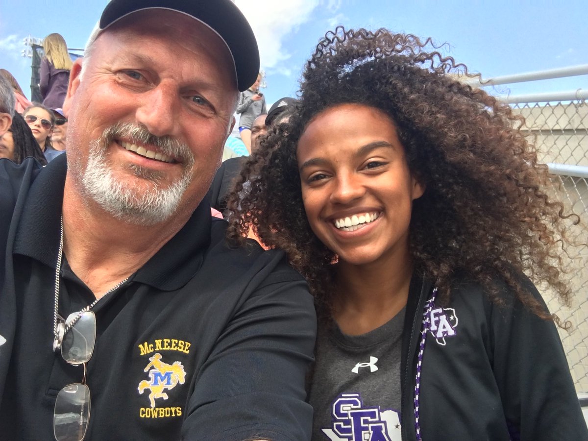 BurksrBurks's tweet photo. Great to see KK at Texas Relays. 57.1 split on Distance medley last night https://t.co/UreQXPjYqL