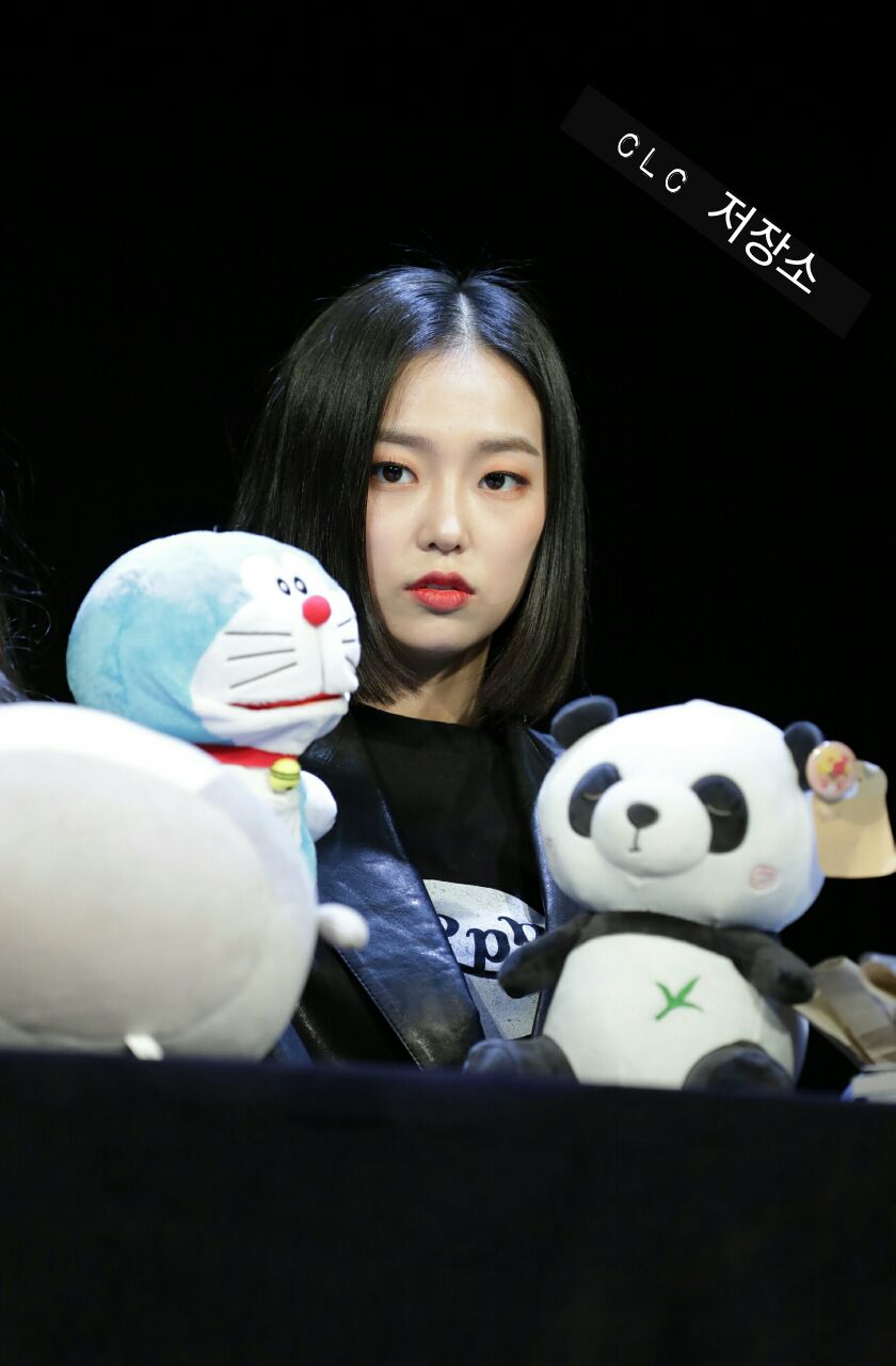 DZof36OUMAA-8-4.jpg:orig