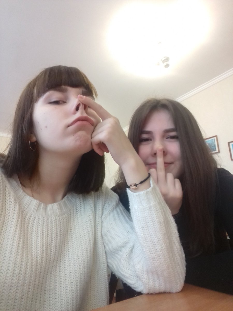 SlavnaDivka's tweet photo. Подружка https://t.co/Gz1Dh6TZKy