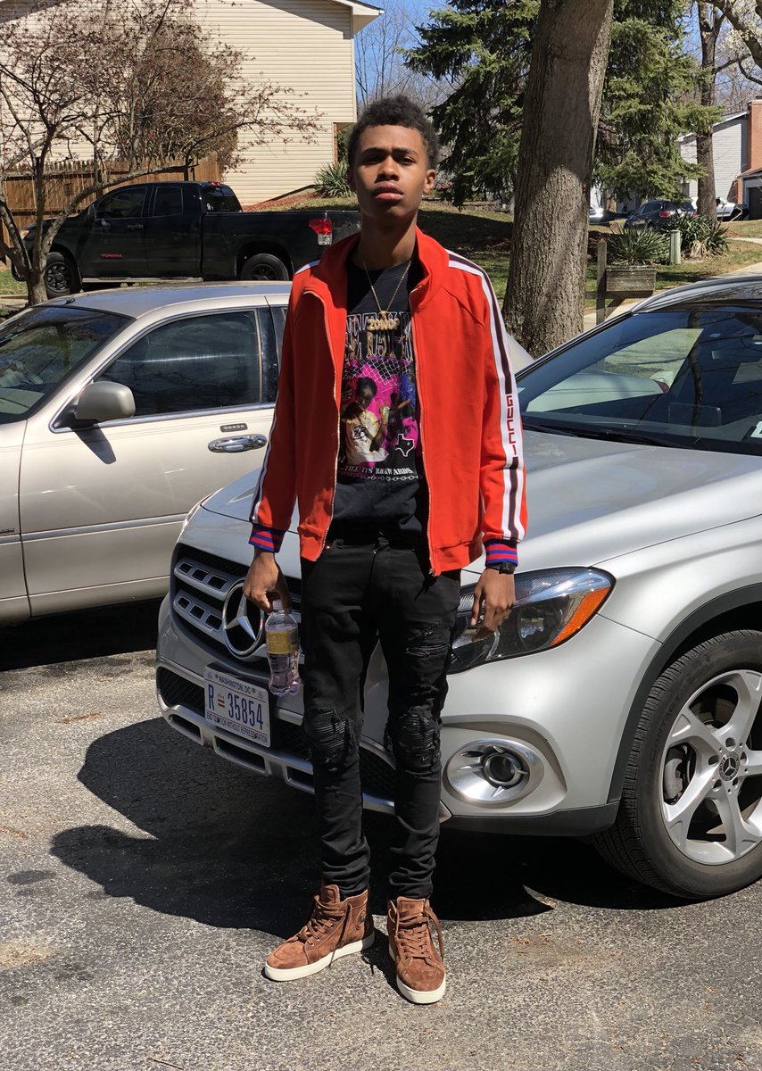 loosescrew97's tweet photo. Remember we ain’t have shit now we far from average #EP https://t.co/QZJ0Hf6Fye