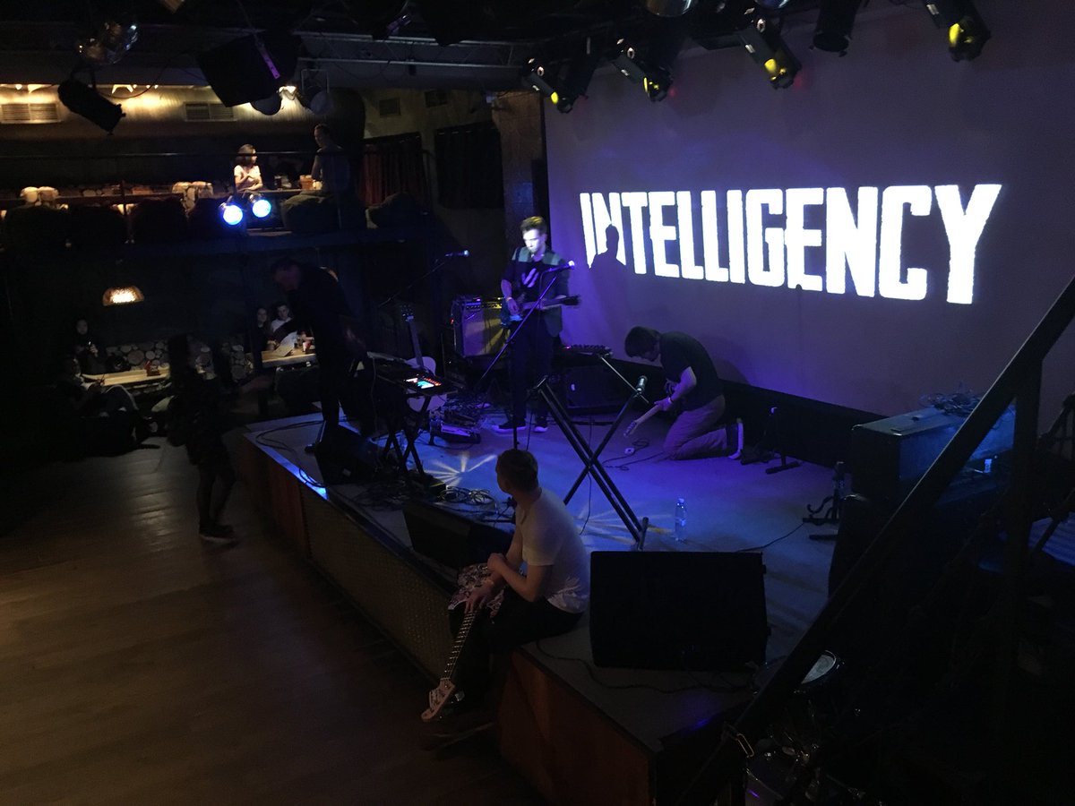 ZefirovAlisha's tweet image. Окультуриваюсь с интеллигентными ребятками из Белоруссии #intelligency