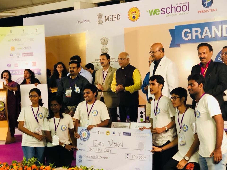 welingkarinst's tweet photo. Presenting the winners of the Department of Commerce, Ministry of Commerce and Industry problem set at the #SmartIndiaHackathon2018 at #WeSchool.
#digitalwe
@HRDMinistry @AICTE_INDIA @SIH2018
#MHRD #AICTE #InnovativeIndia #SIH2018 https://t.co/9BH0V1NgyX