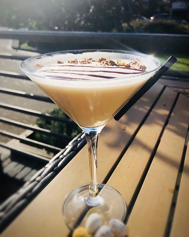 Looking for the perfect Easter treat, then come on in here and try our signature Easter cocktails just for this weekend. This mini egg martini is a gorgeous blend of vanilla vodka, baileys and double cream topped with mini egg crumble and creamy chocolate sauce, it’s silky s…