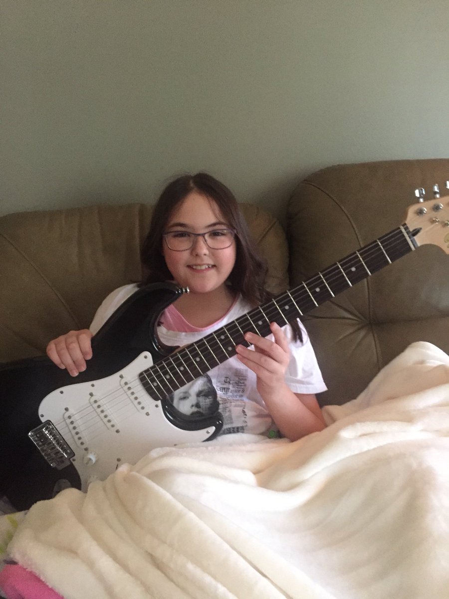 aj32115's tweet photo. @taylorswift13 My sister had tickets to your August 28th show in Detroit but unfortunately show was diagnosed with leukemia so she cannot go. It is her dream to meet you, can you please make it happen? https://t.co/anbvwQuH6w