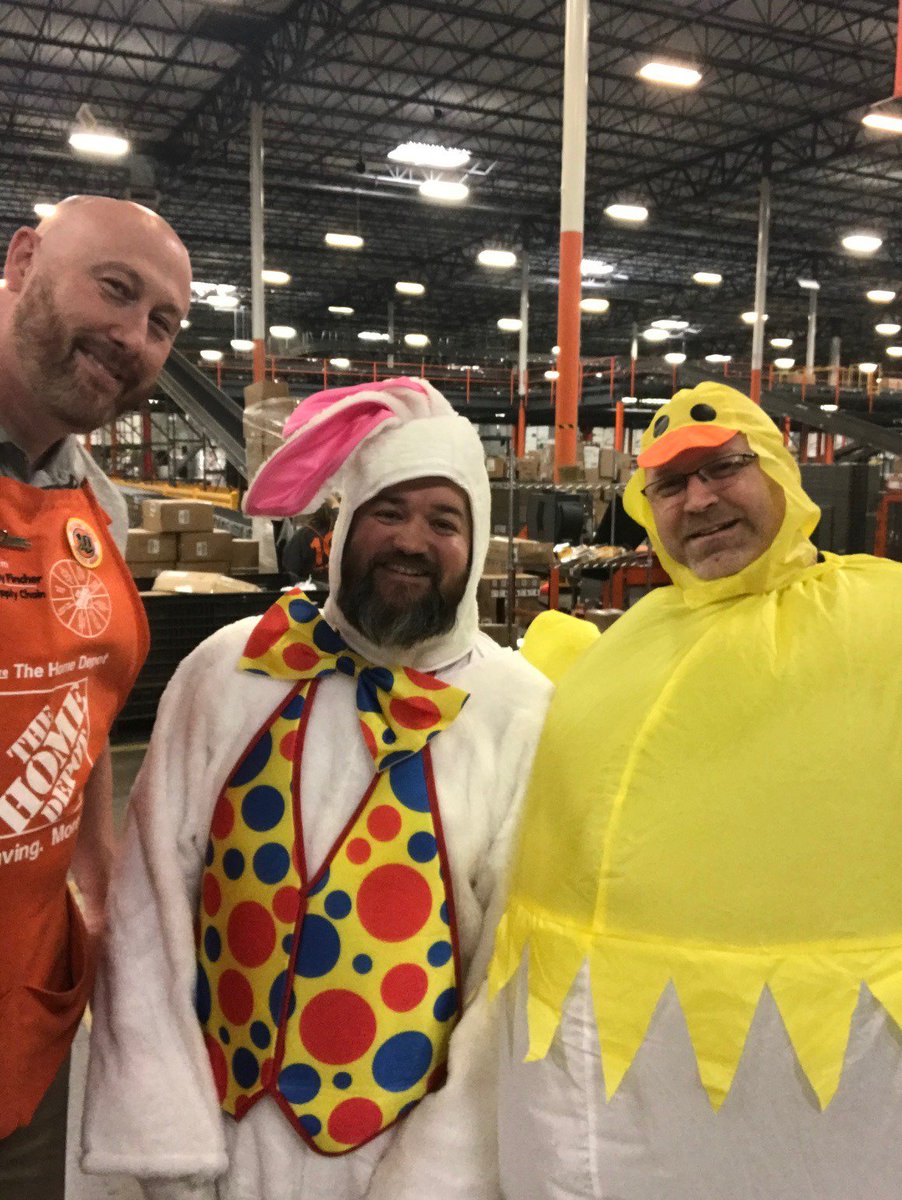 RAPM_Eric's tweet photo. Key 1 Safety Bunny yesterday with @THDJon_RHRM and @MarkBry682 @THD_JFincher @Rdc5023 #dallasp.r.i.d.e. #dallascoh #CaughtOrangeHanded #THDEASTER https://t.co/zcdj49tBZN