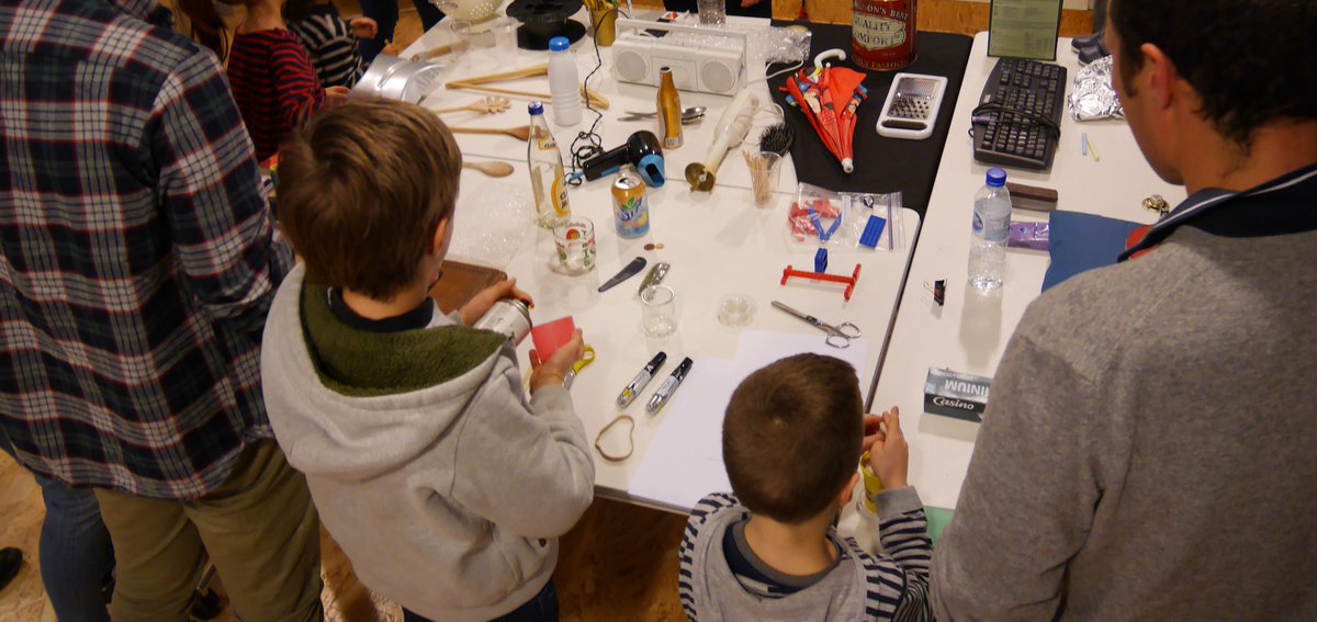Merci à tous d'être venus aussi nombreux aux ateliers de cet après-midi ! 
Pour ceux qui n'auraient pas pu venir, hâte de vous retrouver la 14 avril ! 🙂