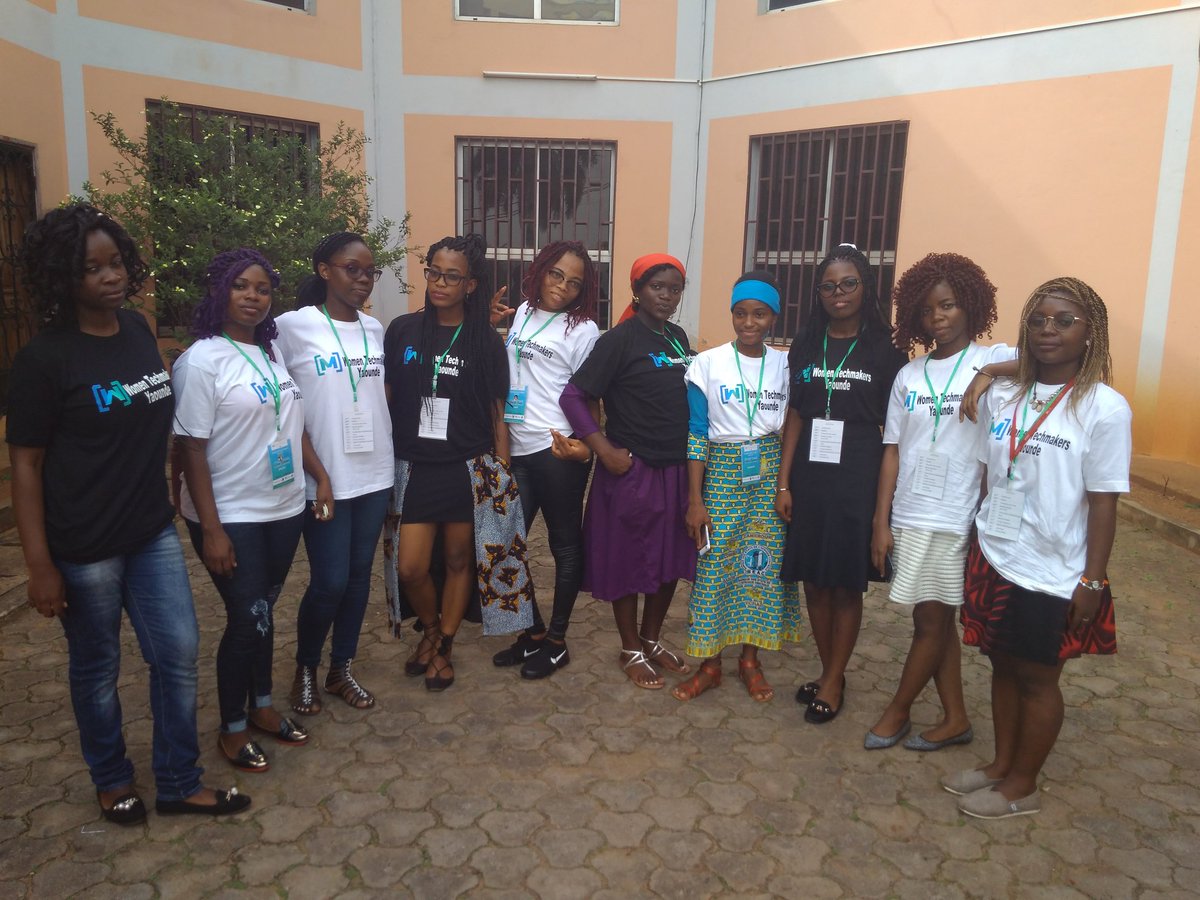 LeSeedMag's tweet image. Façon façon avec les @WTMYaounde et @GDGYaounde organisers 
#IWD2018 #IWD18 
#WTMYaounde 
Avec @arielleKitio @DjietoHermine 
@ingrid_twins @Chrispandja @DjietoHermine @aurelienxavier @NchetkouY @bakotayves @babaritacarine @CurtisKakeu
