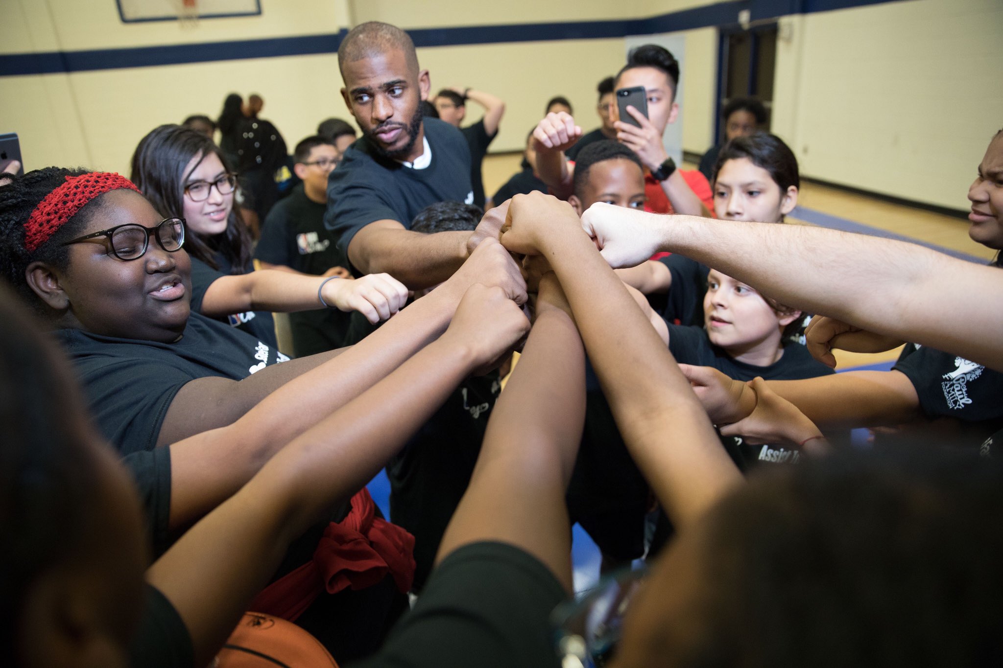 Chris Paul on X: "#ad Had a blast with the students of C.E. King Middle  School at the opening of their new library. In partnership with @nbacares  and @StateFarm we assisted in