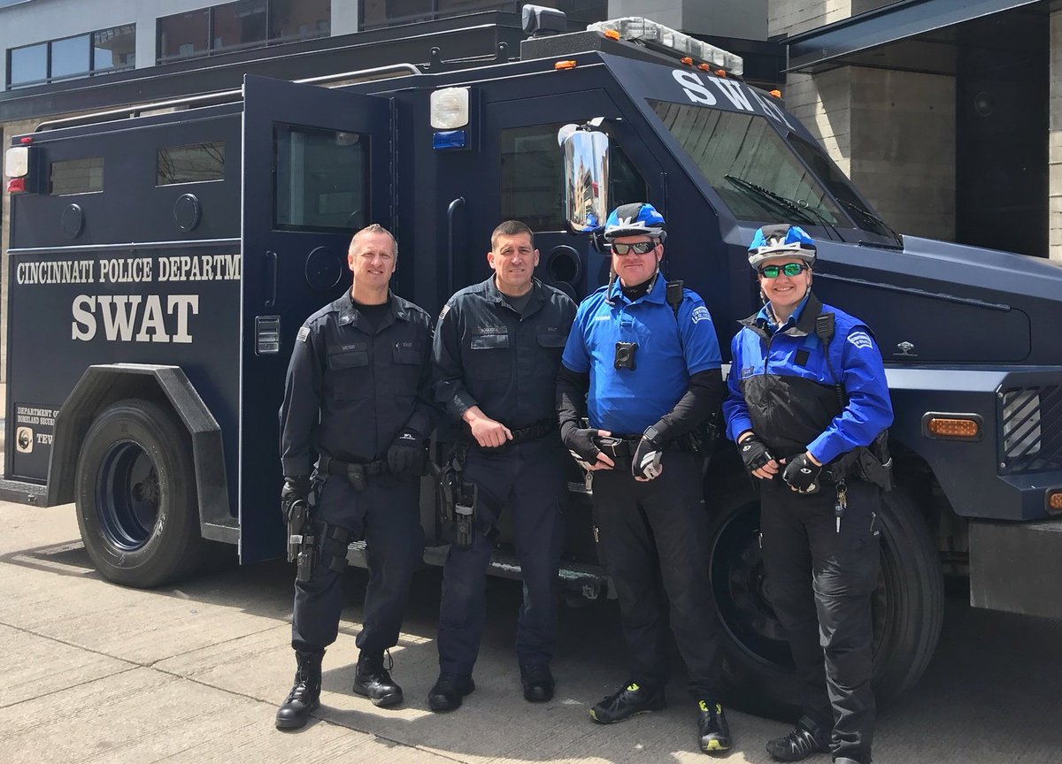 Cincinnati Police Department On Twitter Cincypd Swat Mountain Bike Officers Join In The Festivities Reds Kidsopeningday Keepingcincysafe