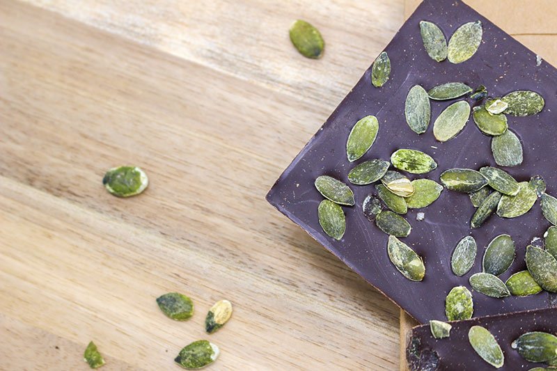AlterAndCow's tweet photo. Les chocolats BIO, artisanaux et parisiens de mon jardin chocolaté 😋🍫
Soutenez notre campagne de crowfunding sur Kiss Kiss Bank Bank:
https://t.co/U3U2fSPenv
#alimentation #consommation #foodtech https://t.co/l9w9uoK8uu