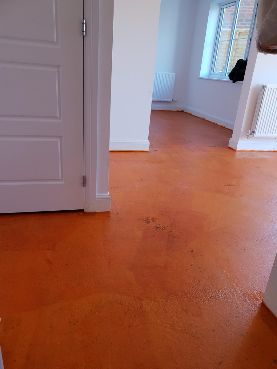 No such thing as a bank holiday weekend with <a href="/Ultra_Floor/">UltraFloor</a> <a href="/CCUltraFloor/">Crystal Hopkins</a>  #suppressit right up to the edge not left an inch short of the wall so it actually does what its meant to!
