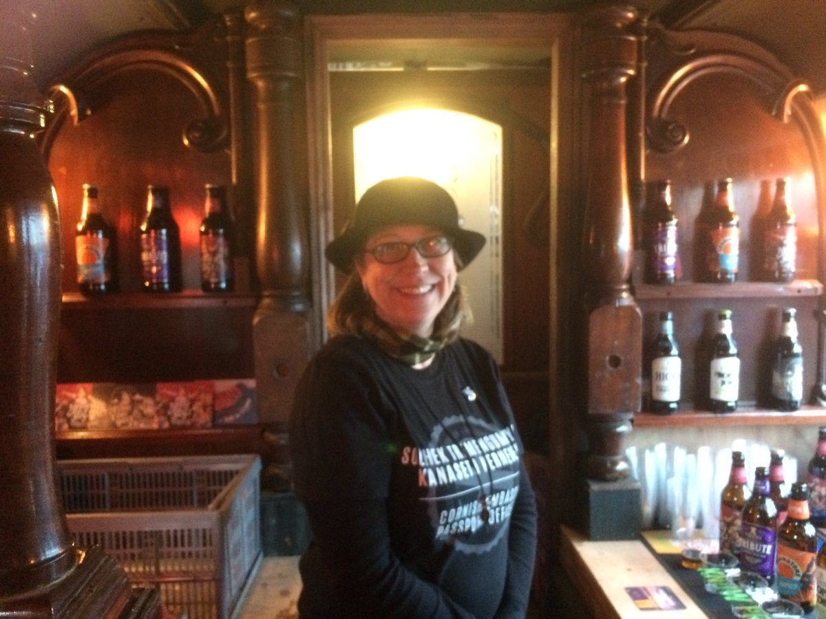 TickBoxBus's tweet image. Our landlady in Ticky&apos;s Tavern this evening is Tracee. If you&apos;re at the #ManEngine afterdarker at #Geevor come see us in the Tick Box Bus