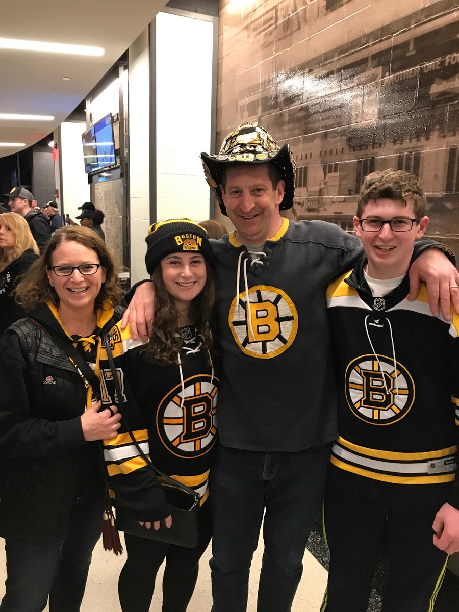 #nhlbruins Happy birthday to the guy in the hat!