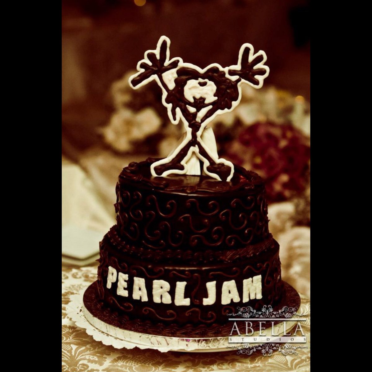 Jam Cake Decorating Photos