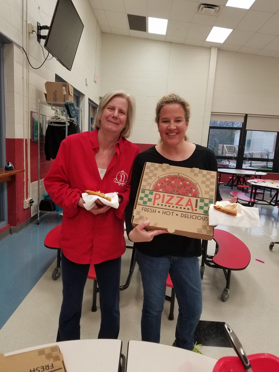 GoodridgeElem's tweet image. W/staff from other BCSchools, we gathered2night2 makeposters&amp;amp;enjoypizza 
Major props2HebronBrewHaus 4providing pizza freeofcharge when they heard why we were gathering.The support we are feeling from our communityis overwhelming&amp;amp; appreciated beyond words. #gescardinals #boone2020