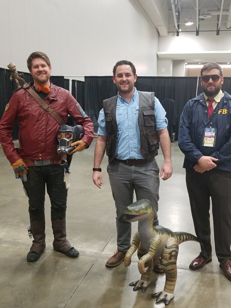 Two_Cams25's tweet photo. @prattprattpratt, how did you get these clones?
#PrattPack
#AwesomeCon #AwesomeCon2018 https://t.co/RA6A3o7WZm