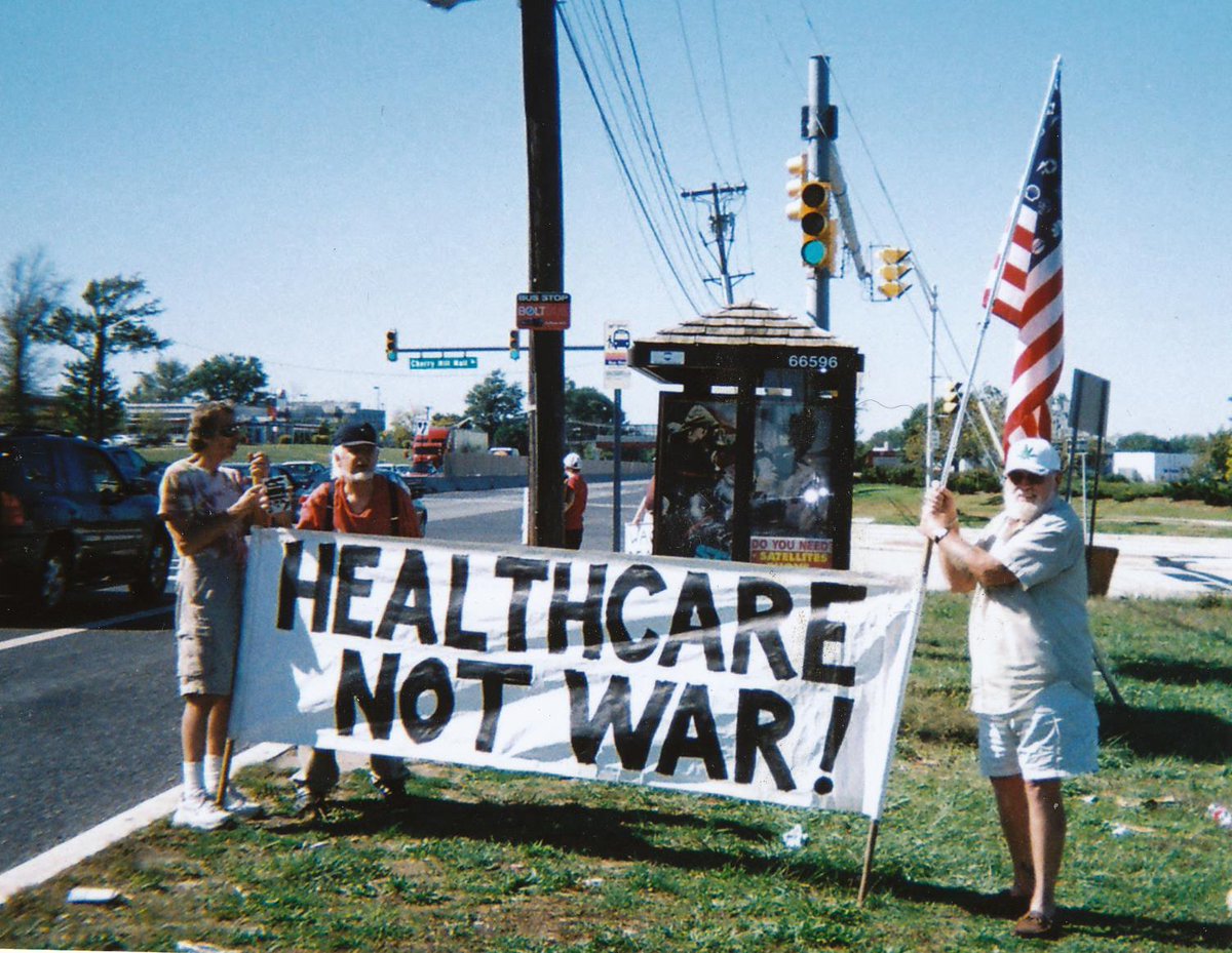 gpofccnj's tweet photo. Come to the Monthly Community Anti-War Vigil in Collingswood, NJ, April 7 from 11 a.m. to 1 p.m. 

https://t.co/vN5AdKnWkK https://t.co/zFdUXdKz59