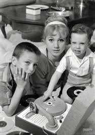 Happy Birthday Shirley Jones... # ShileyJones 