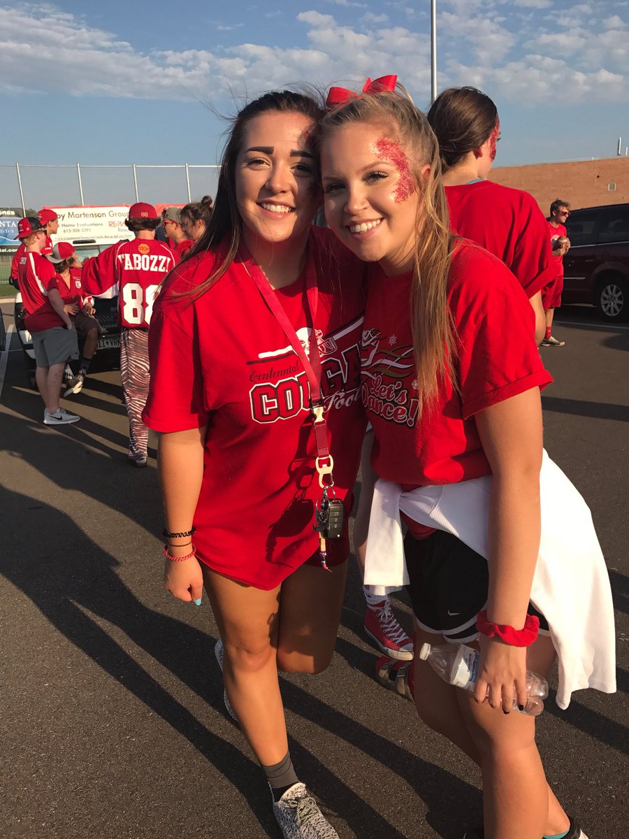 GracieMenke's tweet photo. Happy birthday best friend I love you so much 💕 I can’t wait to spend it with you tonight. Thanks for the endless mems💜@kannkramar love you💕 https://t.co/d5dp3GirzE