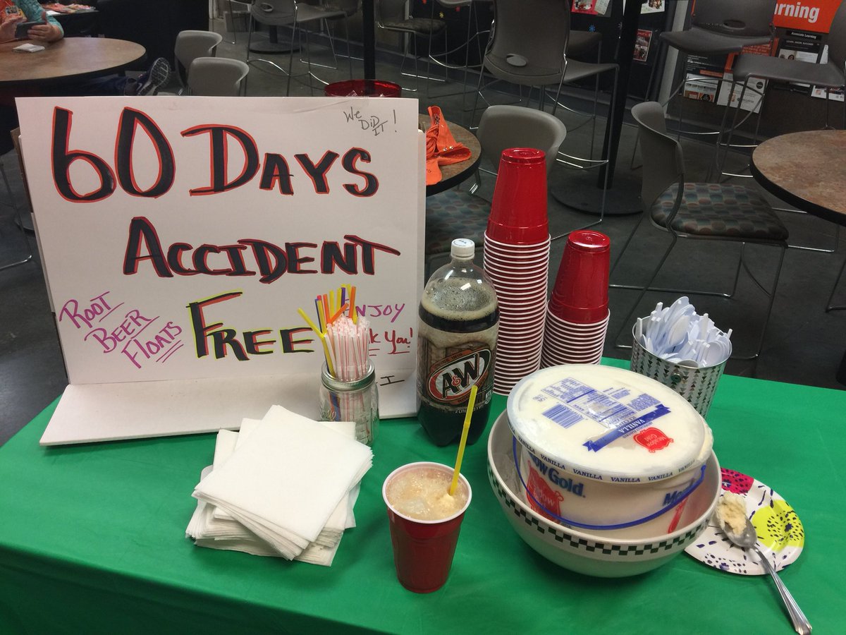 SimpkinsTess's tweet photo. How do you celebrate 60 days accident free?   With root beer floats!!  #STR1552  #D166BestInClass https://t.co/mDI4CuvDED