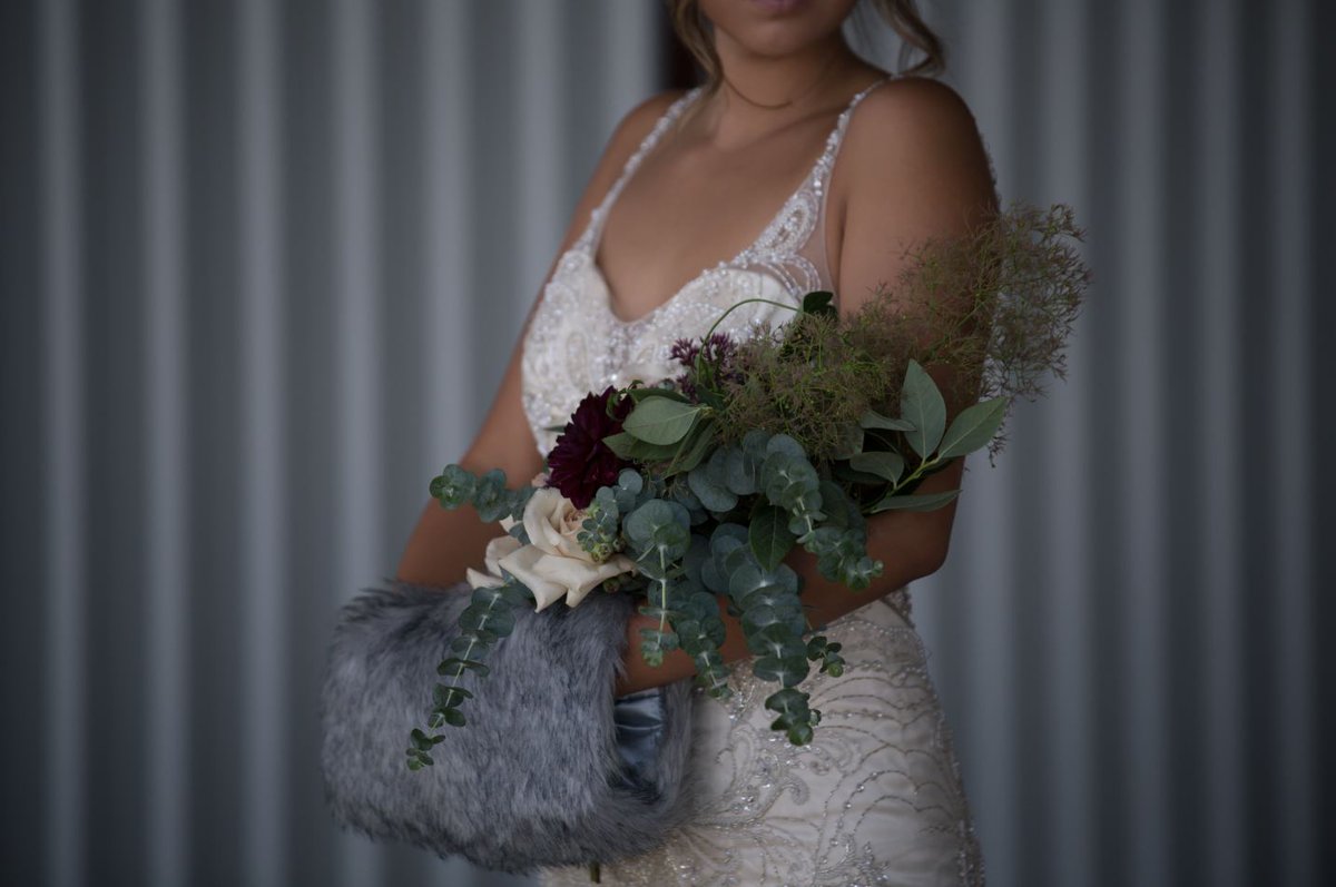CasablancaBrida's tweet photo. Just because it’s your wedding day, doesn’t mean you can’t stay cozy! // Gown: Style #C113 via #AmareCouture // Photography: Oana Foto // Florist: Lace Roots// Venue: Hangar 21 Venue https://t.co/l3TWijiGyT