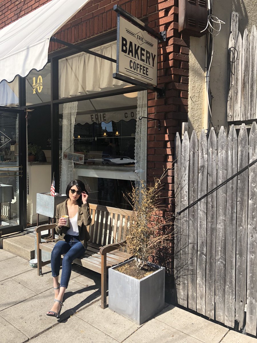 _lisacang_'s tweet photo. Enjoyed a lovely afternoon coffee today with fwendzzzz! Hope you all are having a lovely weekend! @eatdrinkerie ❤️ #fashionblogger #coffeeaddict #lotd 📷: @Carolyn_Brazier https://t.co/qXXQ5NXbRU