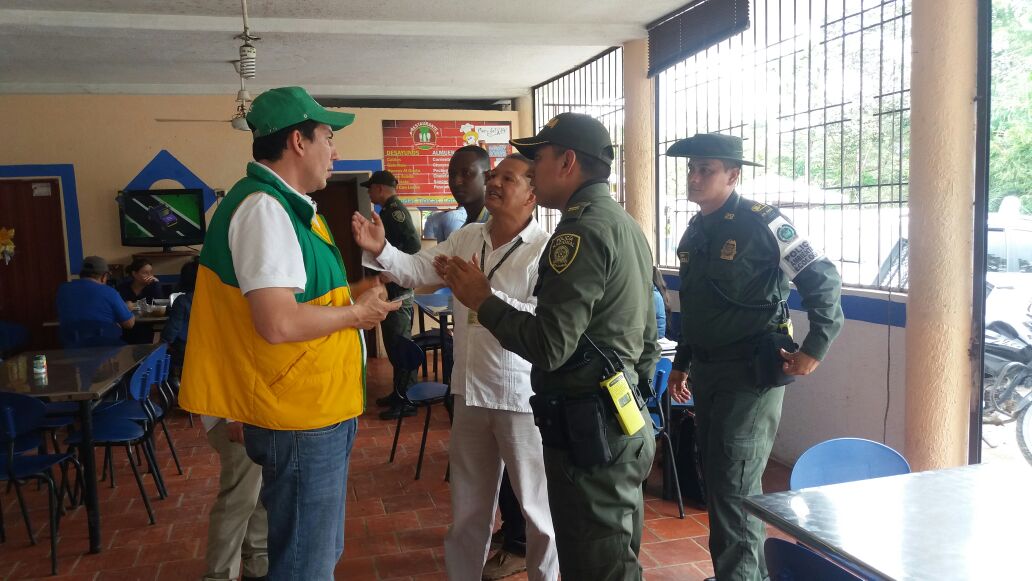 PoliciaDEMAM's tweet photo. Realizamos acompañamiento y verificación en el sitio de la afectación en la #Lisama con @MinAmbienteCo donde logramos la recuperación de fauna https://t.co/I73MHsfHyE